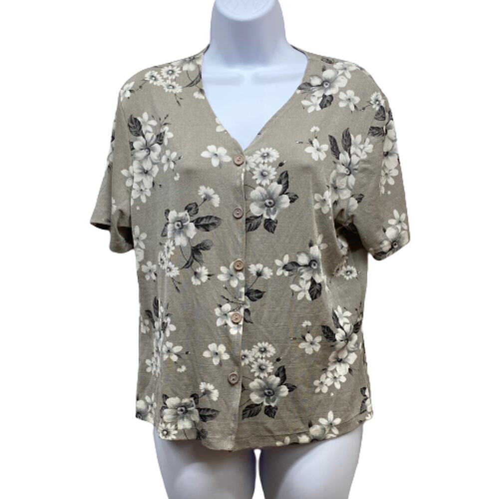 Vintage Desire Gray White Floral Short Sleeve Button Down Flowy Top Blouse M